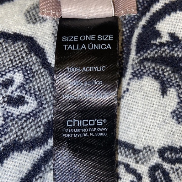 Chico’s Blue Black and White Bold Paisley Print Fringed Edging Acrylic Scarf - Picture 5 of 5